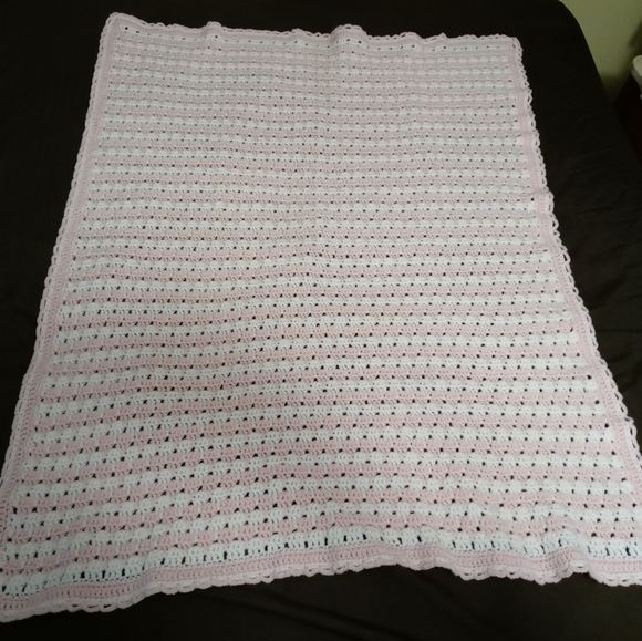 πTWO HANDMADE CROCHET THROW πΆ - Picture 2 of 16